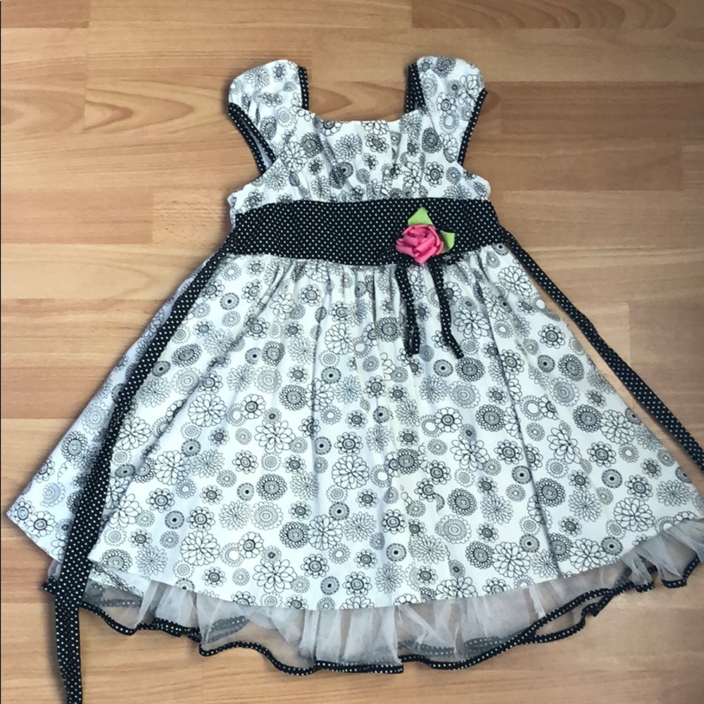 🌹Bundle 3/$15 Jona Michelle floral dress. EUC. Size 4.
